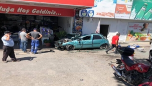 7 Arabanın Üzerinden Geçip Markete Uçtu!