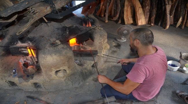 Ustasından Nazar Boncuğunun Tarihi Ve Yapılış Aşamaları