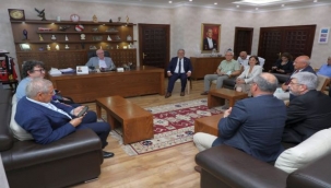 Başkan Kurt CHP'li heyeti ağırladı