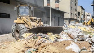 Buca'da kaçak moloz tehdidi kontrolden çıkıyor 