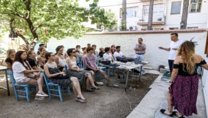 AIESEC gençleri Gelişim için Buca'da 