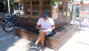 Foça Kitap Kulübü 15 Yıldır Ücretsiz Kitap Dağıtıyor
