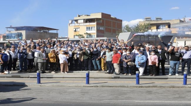 AK Parti İzmir'den; 200 Kişiyle Karabağlar Çıkarması