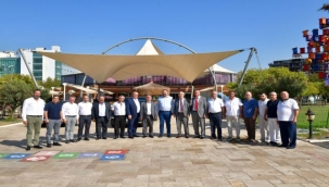 Başkan Gümrükçü; "Çiğli'de öğrenciye ev var"