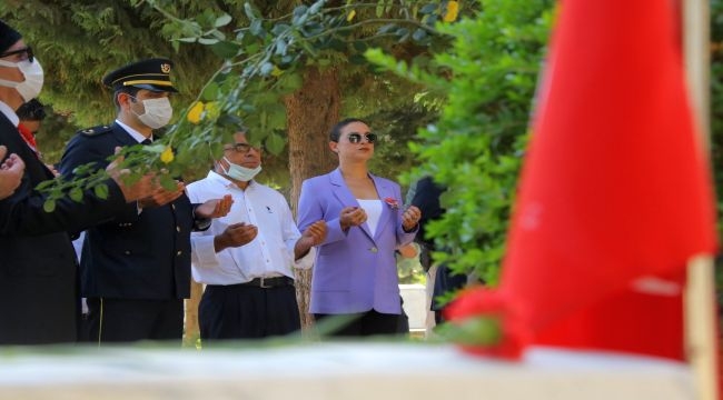 Efes Selçuk'ta Gaziler Günü Töreni