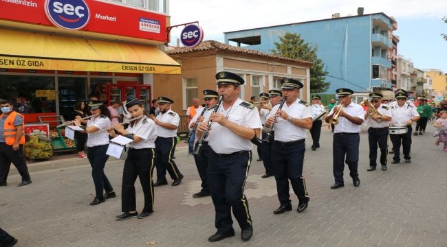 Seferihisar Belediye Bandosu Bayramiç'in kurtuluş coşkusuna ortak oldu