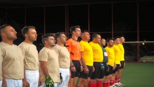 Mücadele Cumhuriyet Kupası İçin