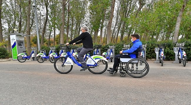 Tekerlekli Sandalyeler Artık Bisiklet Yollarında