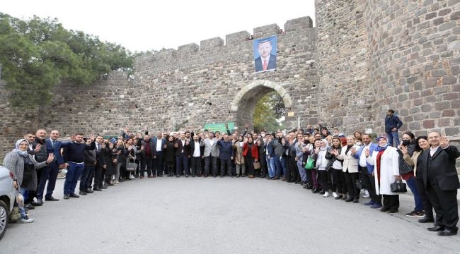 Yarımada'da Partililerini, Konak'ta Halkı Dinledi…