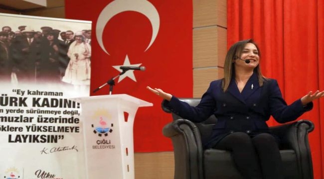 Başkan Sengel Çiğli'de Kadının Siyasetteki Yerini Anlattı 