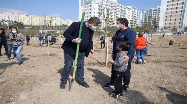 Karşıyaka'da Ağaç Seferberliği