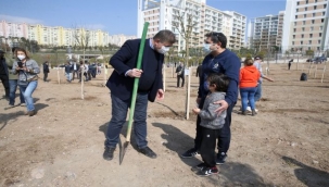 Karşıyaka'da Ağaç Seferberliği