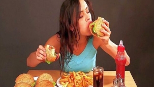 Aşırı Yemek Bir Psikolojik Sorun Olabilir