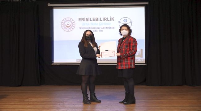 DEÜ Sabancı Kültür Sarayı'na Erişilebilirlik Bayrağı