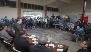 Temizlik İşçilerinden Maaş Zammı Teşekkürü