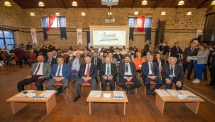 "İzmir bir bütün olarak dünyaya mirastır"