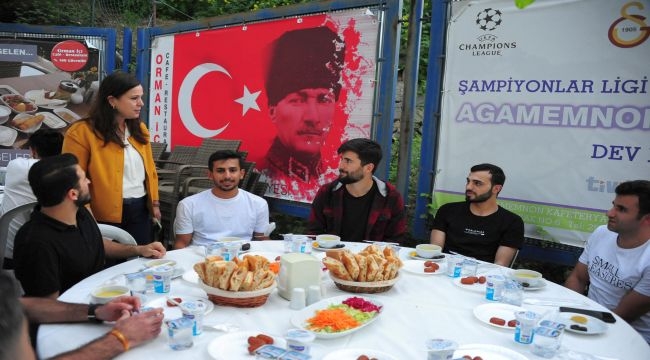 Başkan Çalkaya Üniversiteli Gençlerle iftarda buluştu