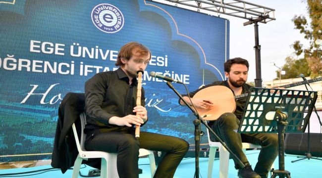 Ege Üniversitesi öğrencileri iftarda buluştu