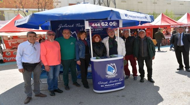 Yunusemre Belediyesi'nin kitap günleri yoğun ilgi görüyor