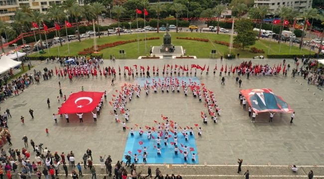 19 Mayıs coşkusu sokaklara taştı