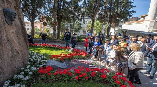 Zübeyde Hanım Anneler Gününde anıldı