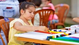 Gaziemir'de Minik Ressamlar Atölyesi