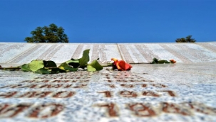 SREBRENİTSA Soykırımı