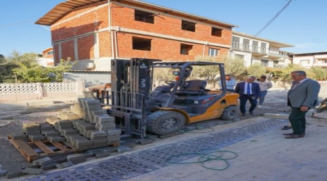 Gaziemir Belediyesi yol yenileme çalışmalarını sürdürüyor