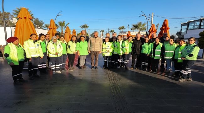 Başkan Engin, Narlıdere kadın temizlik ekibiyle buluştu