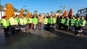 Başkan Engin, Narlıdere kadın temizlik ekibiyle buluştu