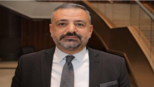 CHP İzmir'in yeni Başkanı Şenol Aslanoğlu