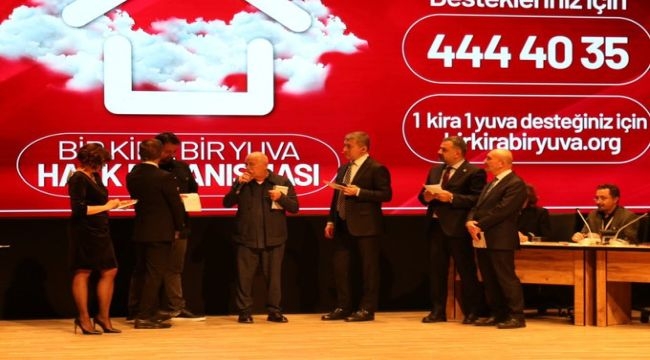 Aslanoğlu: "Bu gurur tüm Türkiye'nin"