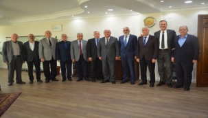 İzmirli esnaftan Mutlu'ya destek