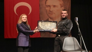 DEÜ'nün 100. yıl buluşmasının konuğu Cem Adrian'dı