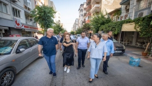 Başkan Mutlu mahalleleri adım adım geziyor