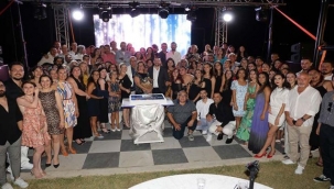 30'ncu yaşa coşkulu kutlama