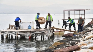 Kaçak İskele Ve Ahşap Yapılar Yıkıldı