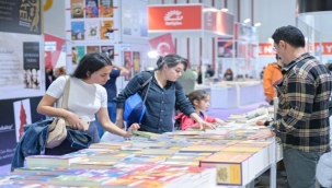 İZKİTAP'a büyük ilgi