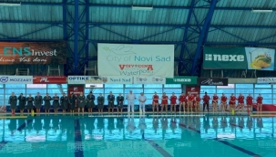 Üç maçını da kazandı