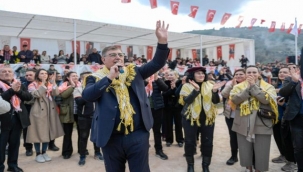 Bu Geleneğe Saygı Duyuyorum