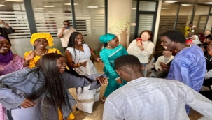 Gambiyalı Öğrenciler İzmirli Gençlerle Buluştu