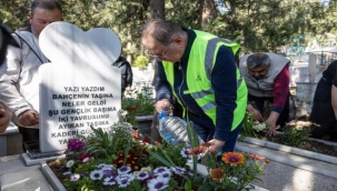 İzmirlilerle Mezarlıkta Çevre Temizliği Yaptı 