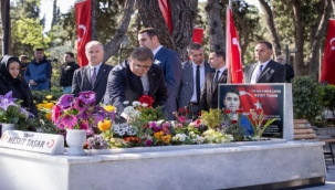 Kadifekale Şehitliği'nde Duygulandıran Tören