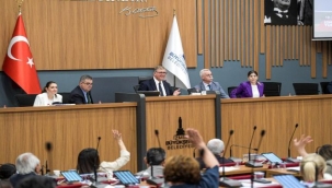 7 saatlik oturumda Büyükşehir ve ESHOT'un 2024 yılı faaliyet raporları kabul edildi 