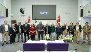 Gençlerimizin Ve Ailelerinin Yanlarindayiz