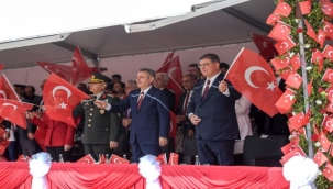 19 Mayıs coşkusu İzmir'i Sardı