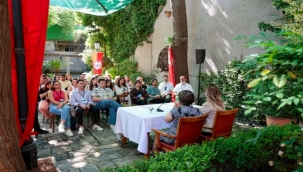 Dünya Gençleriyle Buluştu