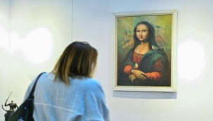 İzmir'de sanat ve antika fuarına yoğun ilgi