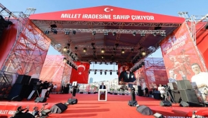 "İzmir Özgürlüğün Şehridir"