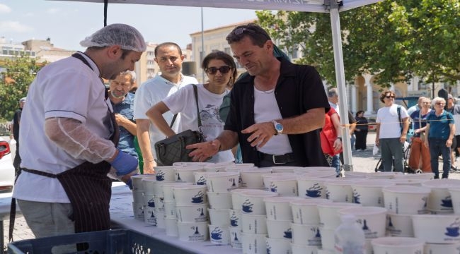İzmir'de Muharrem ayı bereketi